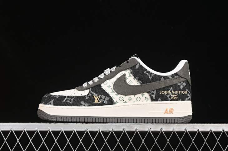 Picture of Air Force 1 _SKUfw19954399773544913fw